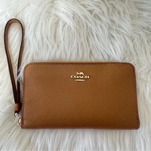 Coach Brown Leather Cross Grain Zip Around Wallet Wristlet with Gold Logo - Picture 1 of 12